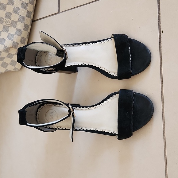 1901 " Ellery" Women's Sandal. Size 7.5 Black Suede Ankle Strap Heels - Picture 1 of 6